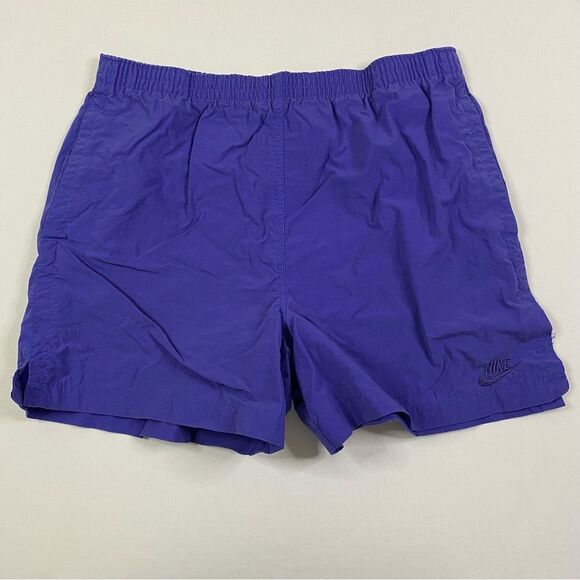 Vintage Nike Athletic Shorts Women’s Large Lightweight Embroidered Minimalism‎ - Picture 1 of 10